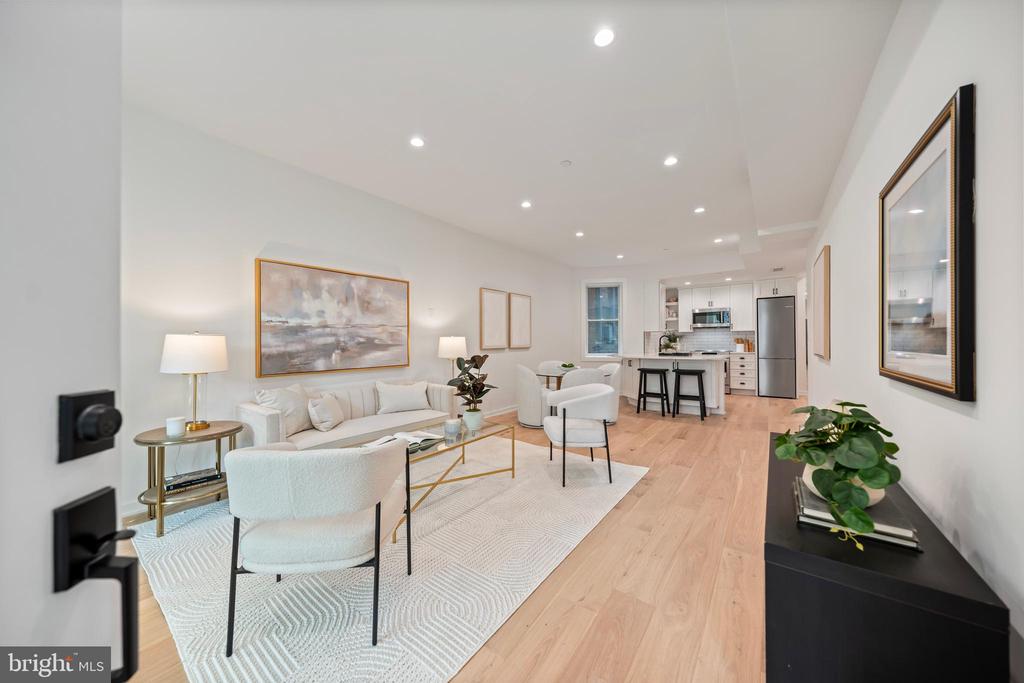131 11TH STREET NE Unit: B