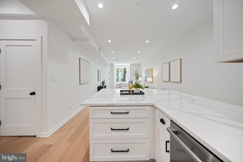 131 11TH STREET NE Unit: B