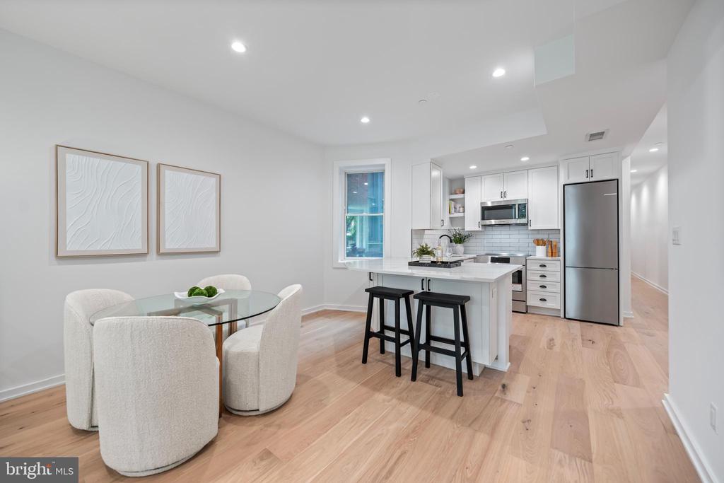 131 11TH STREET NE Unit: B