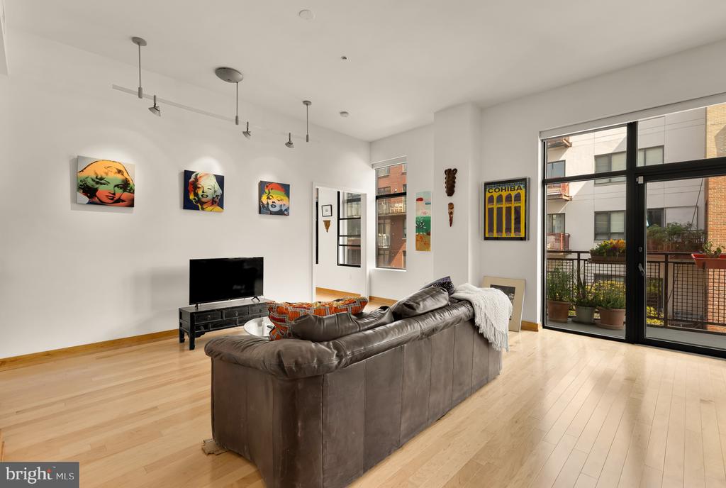 1413 P STREET NW Unit: 404
