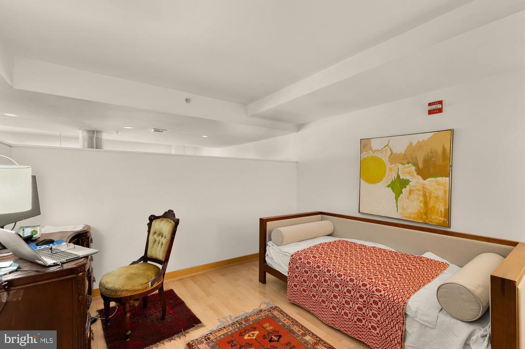 1413 P STREET NW Unit: 404