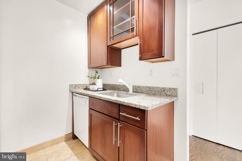 3251 PROSPECT STREET NW Unit: 308