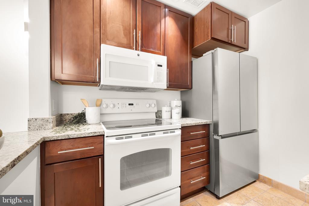 3251 PROSPECT STREET NW Unit: 308