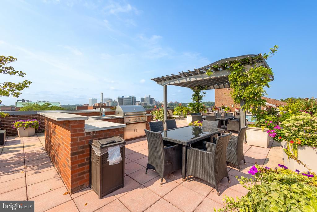 3251 PROSPECT STREET NW Unit: 308