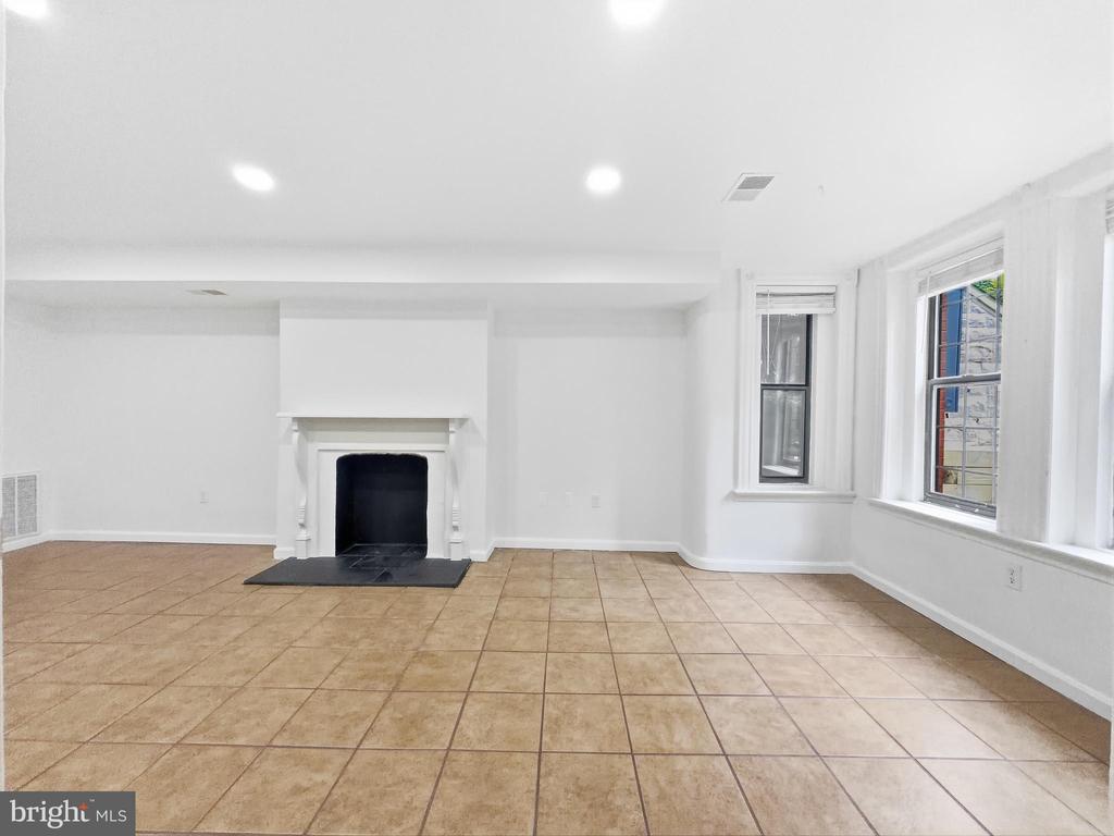 1813 8TH STREET NW Unit: #LL