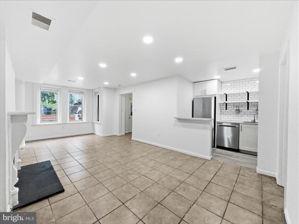 1813 8TH STREET NW Unit: #LL