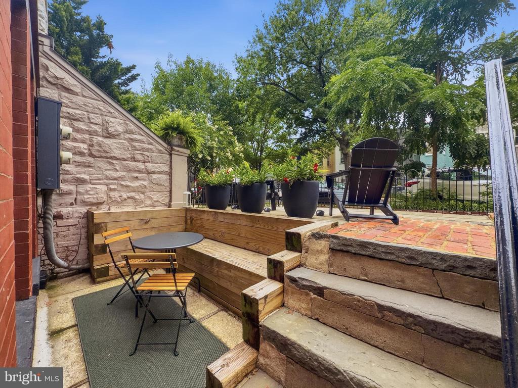 1813 8TH STREET NW Unit: #LL