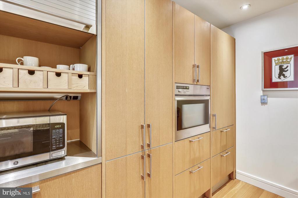 3303 WATER STREET NW Unit: 5N
