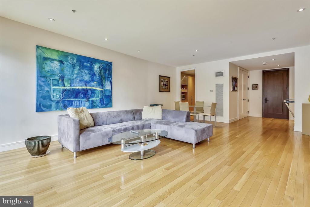 3303 WATER STREET NW Unit: 5N