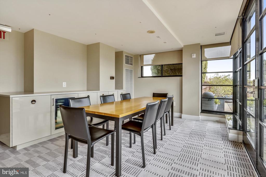 3303 WATER STREET NW Unit: 5N