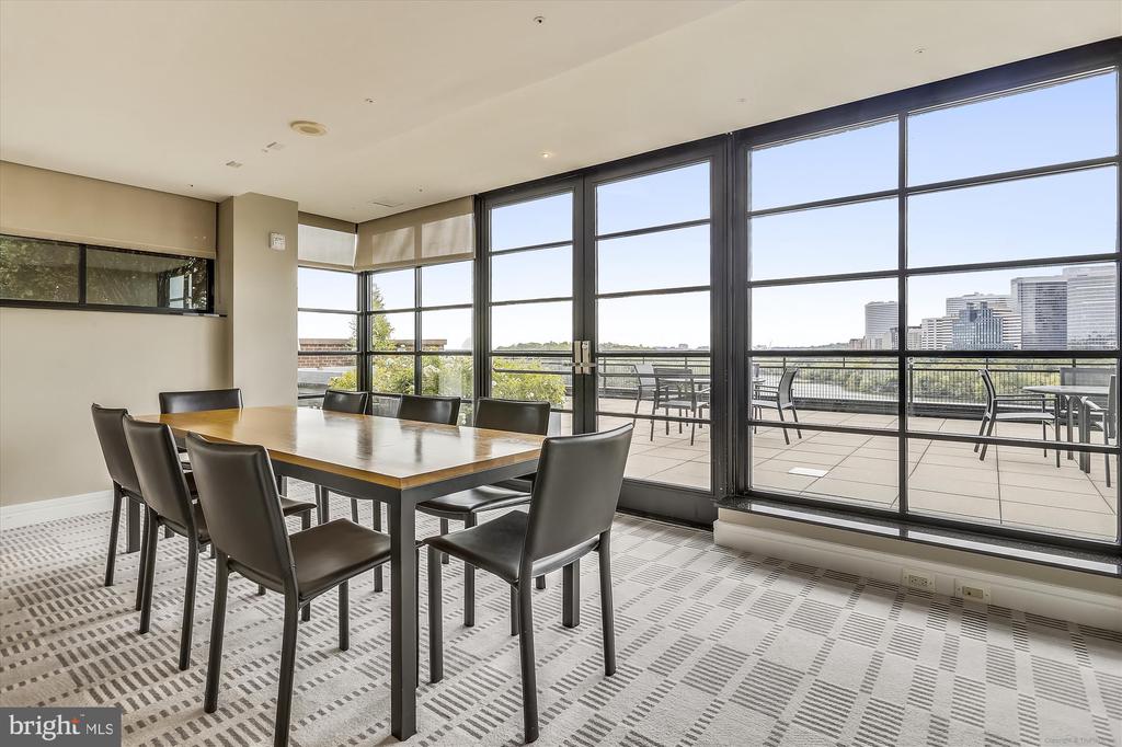 3303 WATER STREET NW Unit: 5N