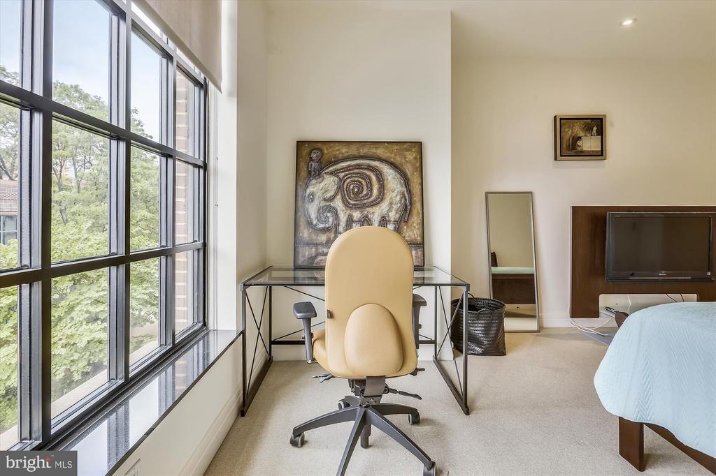 3303 WATER STREET NW Unit: 5N
