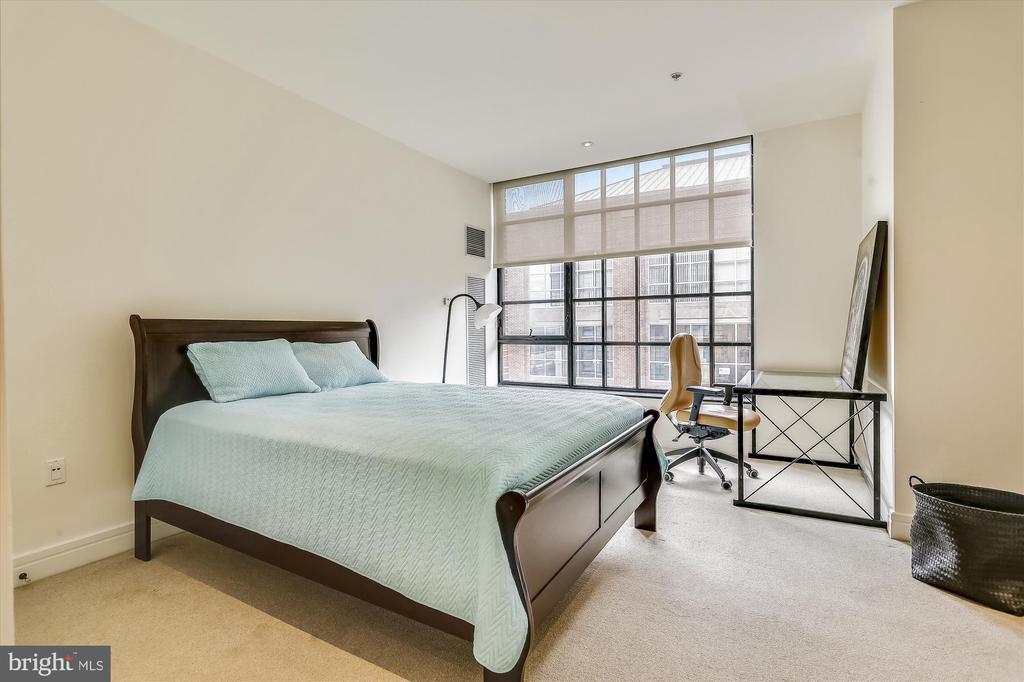 3303 WATER STREET NW Unit: 5N