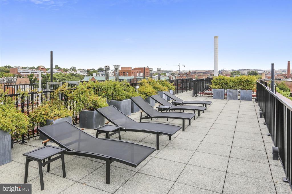 3303 WATER STREET NW Unit: 5N