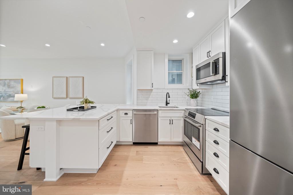 131 11TH STREET NE