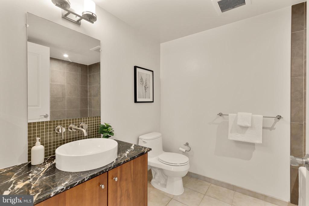 1025 1ST STREET SE Unit: 406