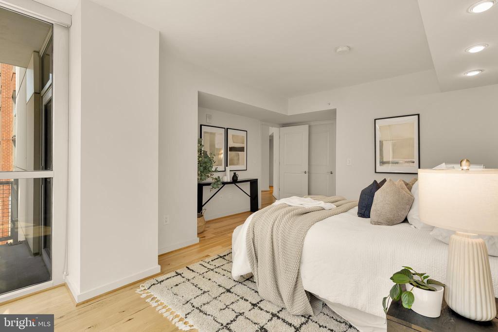 1025 1ST STREET SE Unit: 406