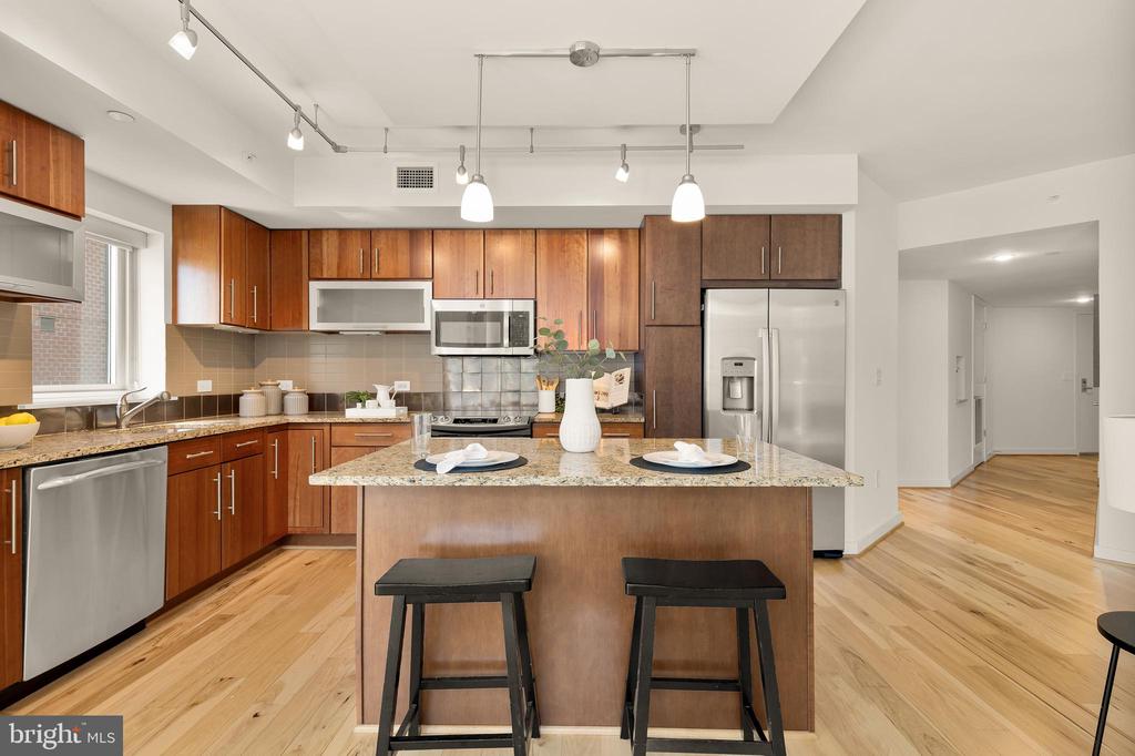 1025 1ST STREET SE Unit: 406