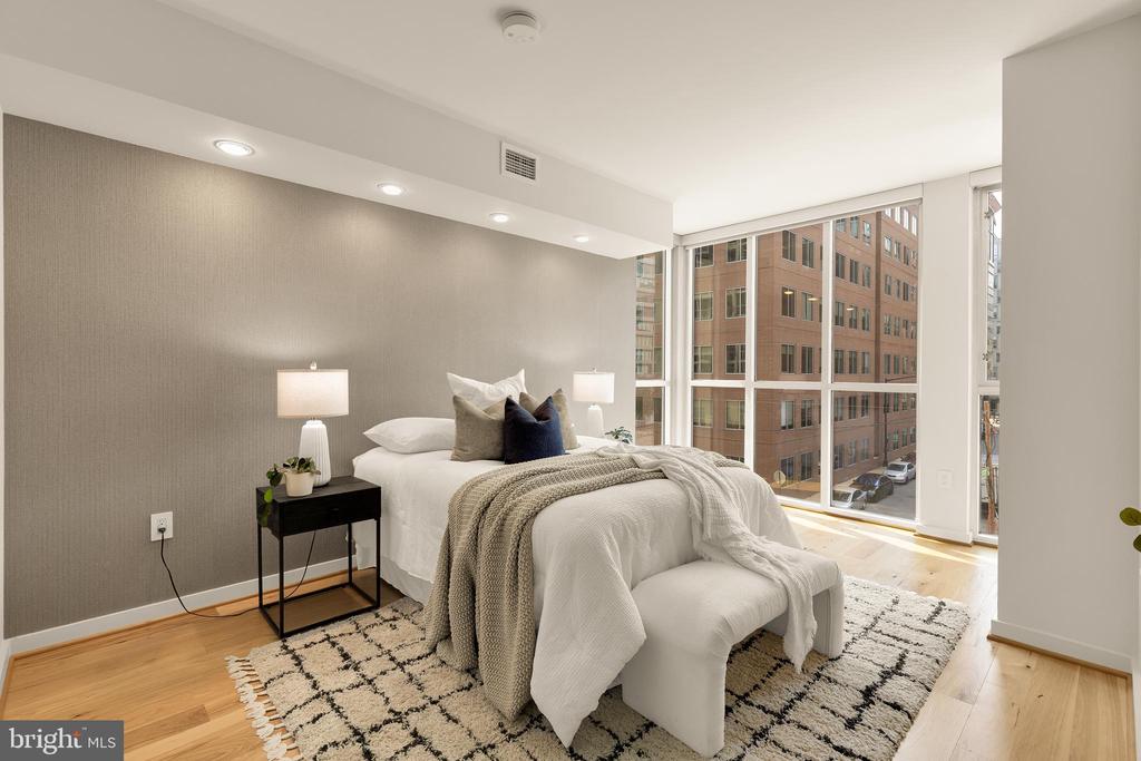 1025 1ST STREET SE Unit: 406