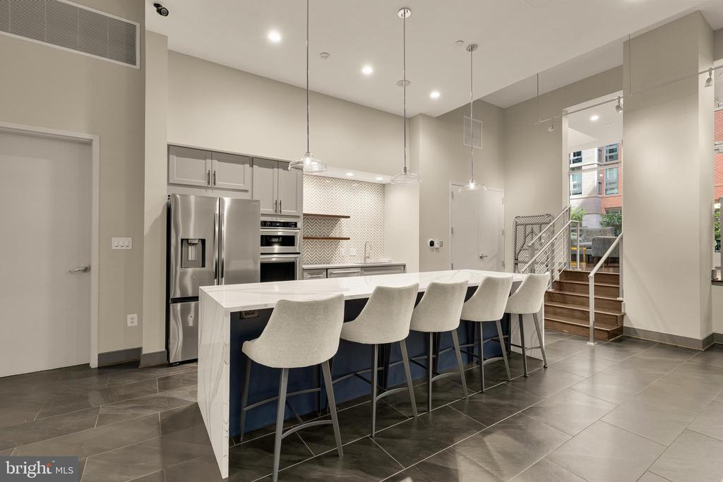 1025 1ST STREET SE Unit: 406