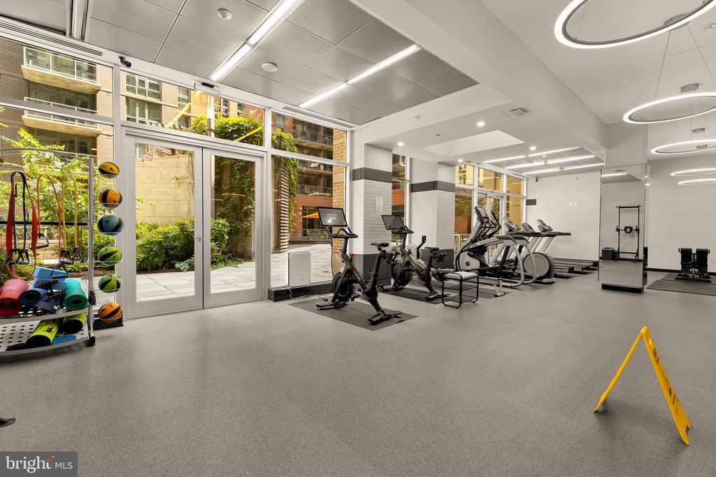 1025 1ST STREET SE Unit: 406