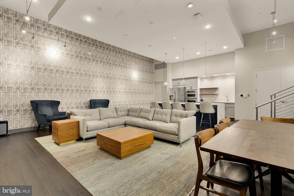 1025 1ST STREET SE Unit: 406