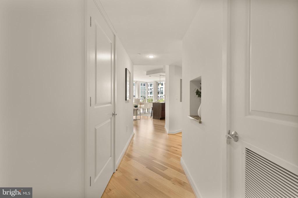 1025 1ST STREET SE Unit: 406
