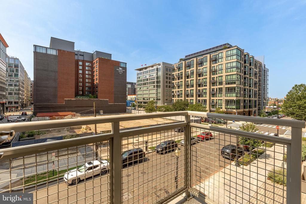 1025 1ST STREET SE Unit: 406