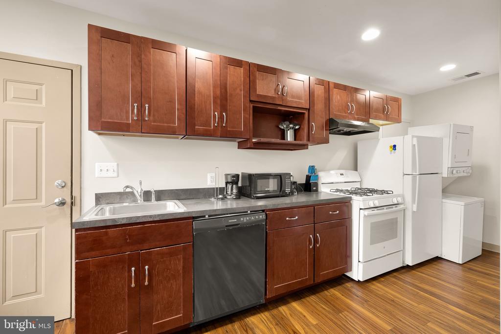500 9TH STREET SE