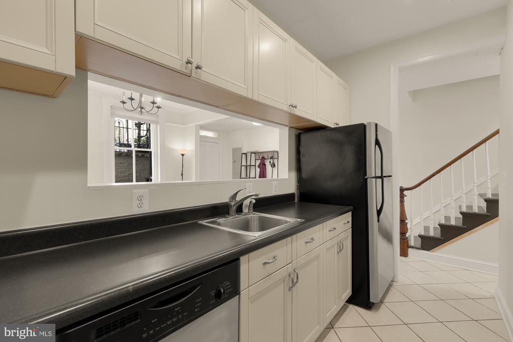 326 2ND STREET SE