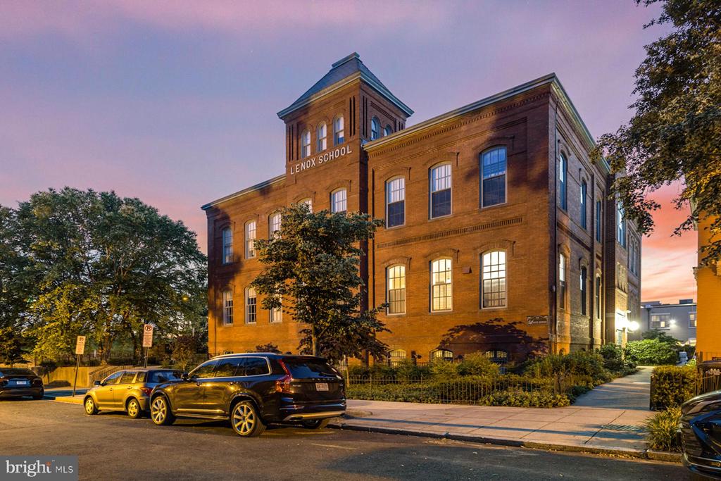 725 5TH STREET SE Unit: 23