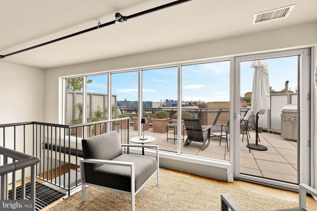 1515 15TH STREET NW Unit: 701
