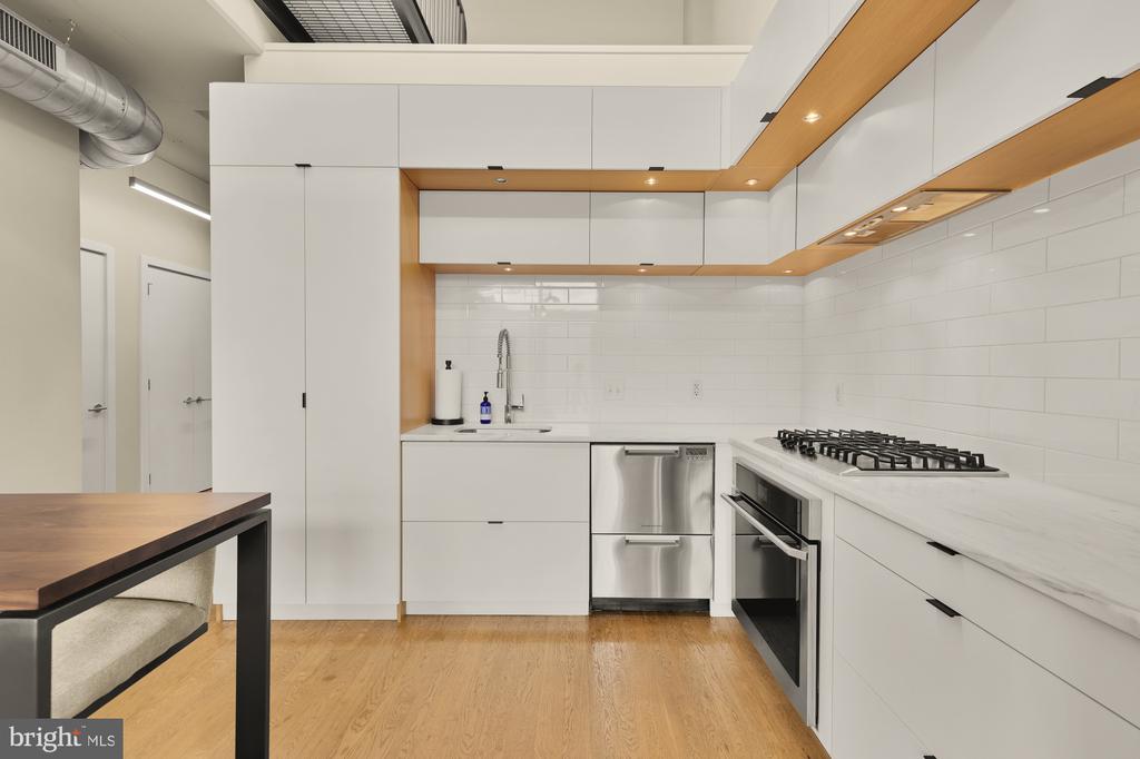 1515 15TH STREET NW Unit: 701