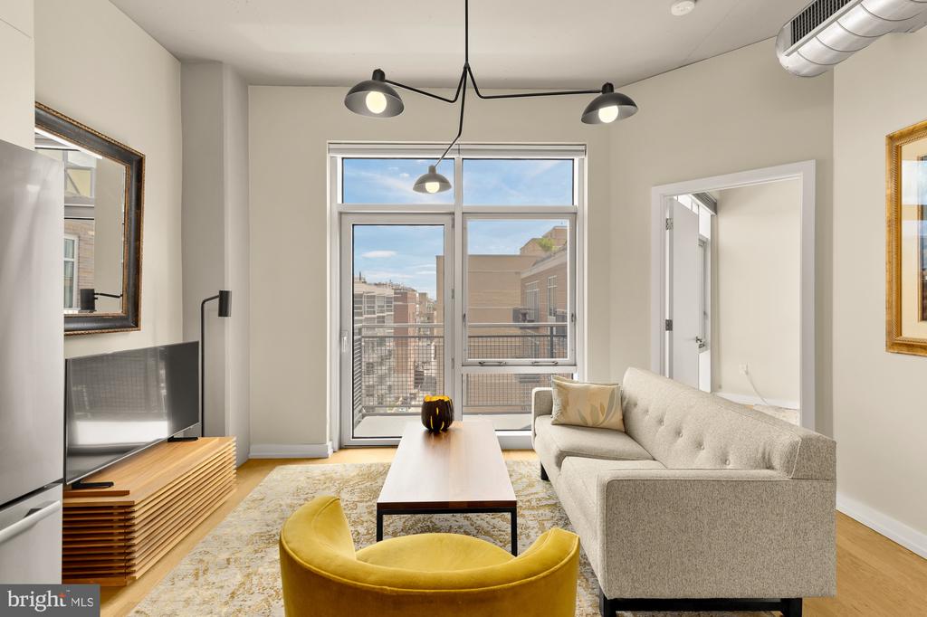 1515 15TH STREET NW Unit: 701