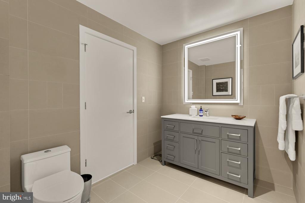 1515 15TH STREET NW Unit: 701