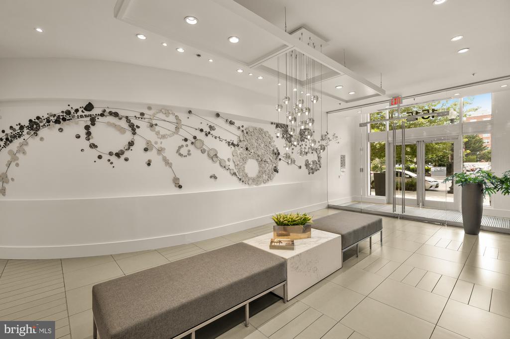 1515 15TH STREET NW Unit: 701