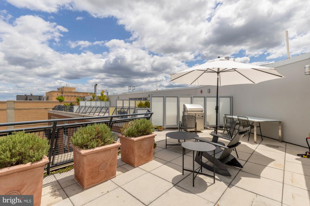 1515 15TH STREET NW Unit: 701