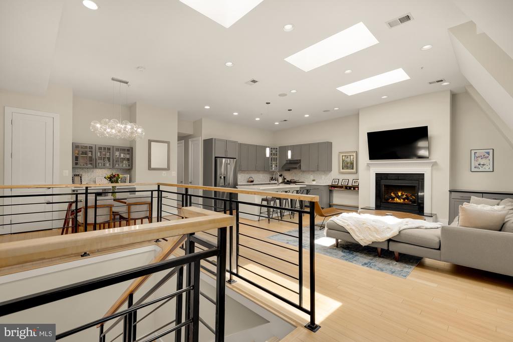 1923 12TH STREET NW Unit: 3