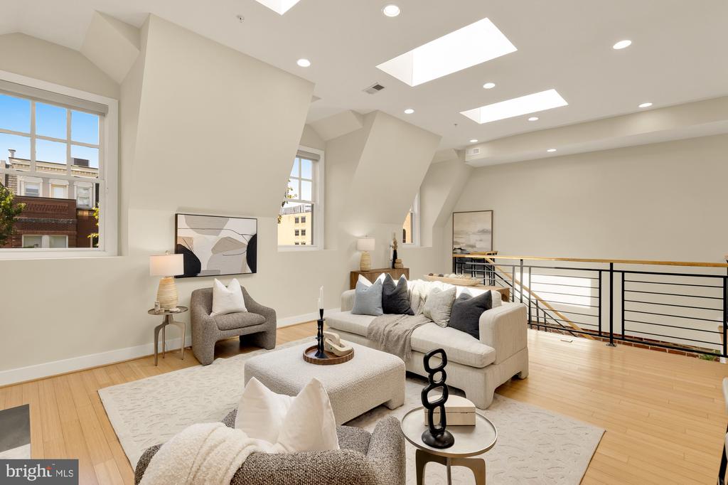 1923 12TH STREET NW Unit: 3