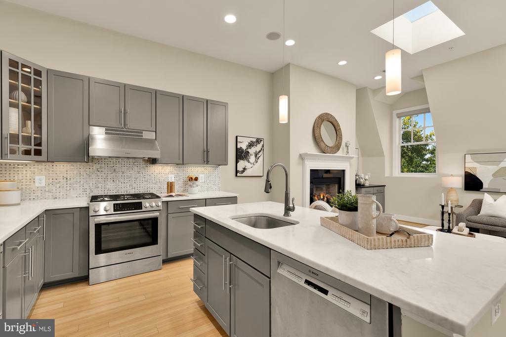 1923 12TH STREET NW Unit: 3