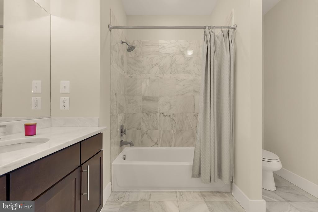 1923 12TH STREET NW Unit: 3