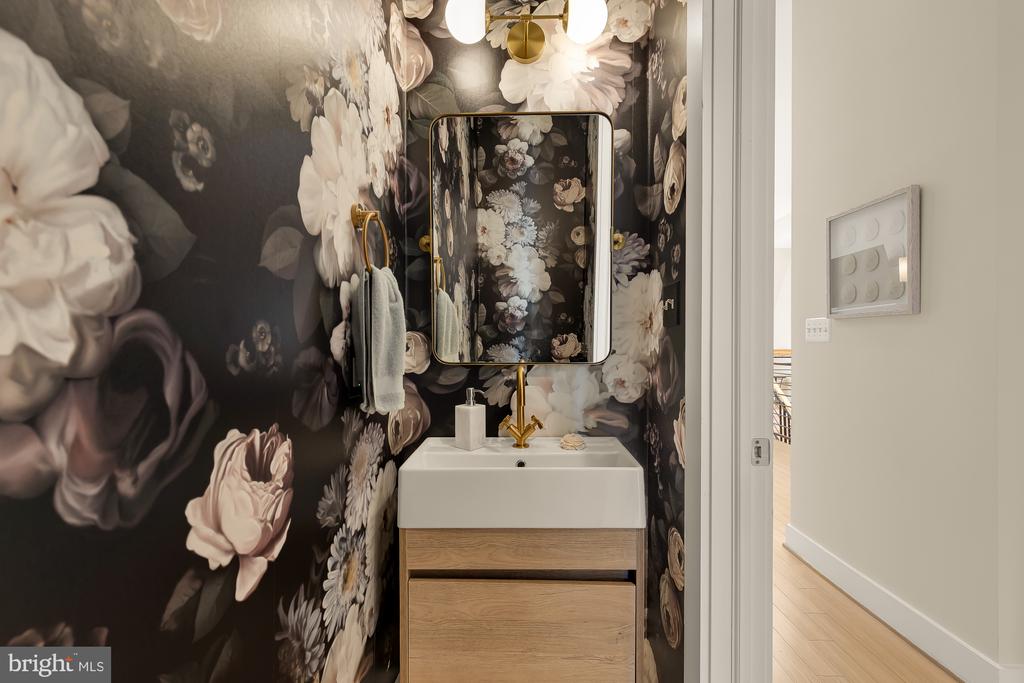 1923 12TH STREET NW Unit: 3