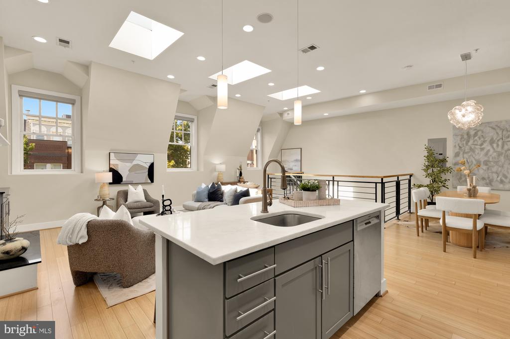 1923 12TH STREET NW Unit: 3
