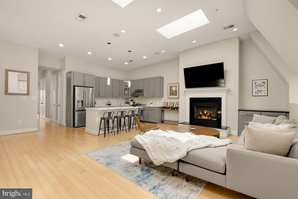 1923 12TH STREET NW Unit: 3