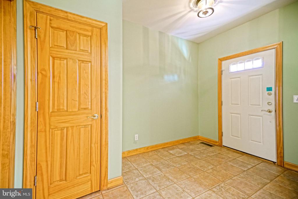 12 BLACK WALNUT COURT