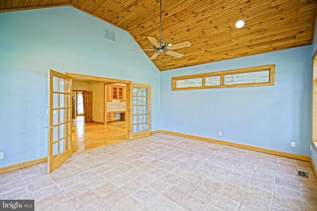 12 BLACK WALNUT COURT