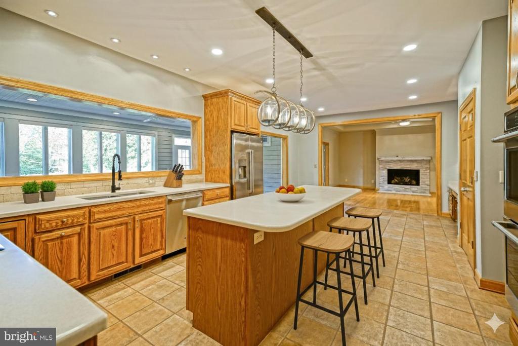 12 BLACK WALNUT COURT