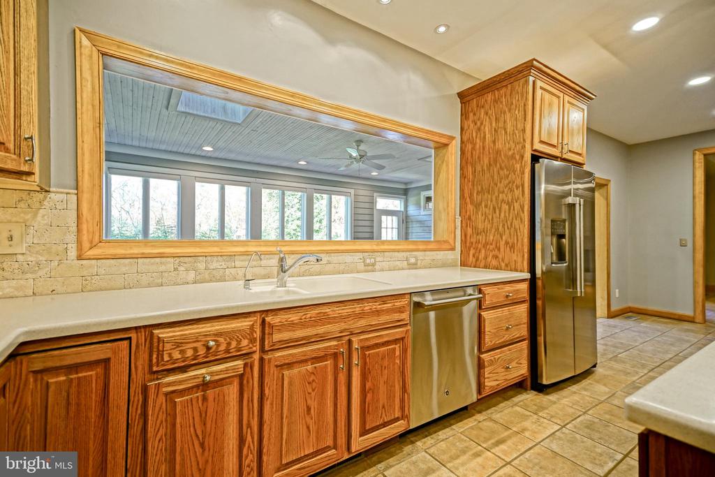 12 BLACK WALNUT COURT