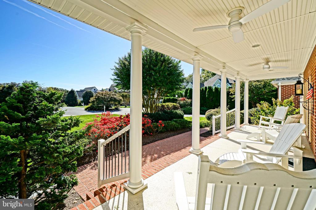 12 BLACK WALNUT COURT