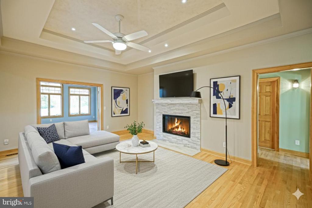 12 BLACK WALNUT COURT